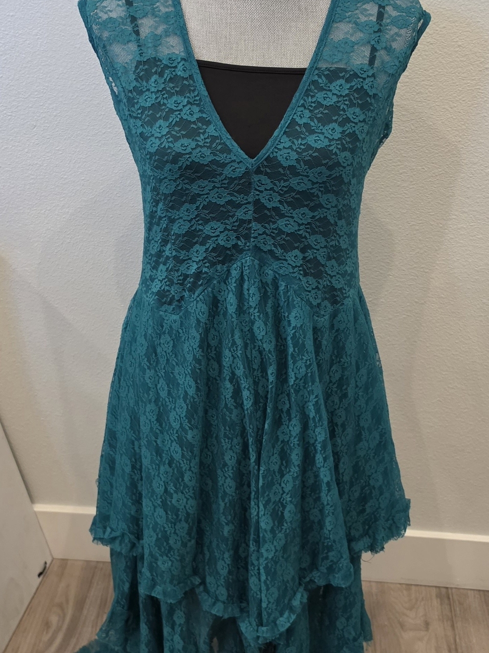 Teal Lace V-Neck Midi Dress